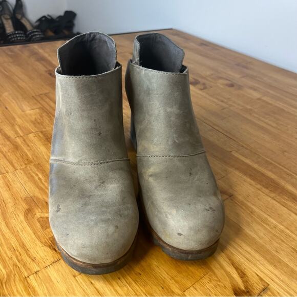 Sorel Addington Strap Grey Leather Chunky Block Heel Ankle Booties Size 7.5 - Picture 5 of 7